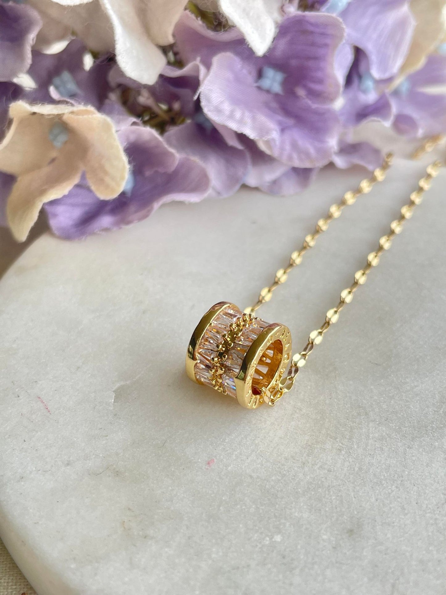 Necklace | Round Silver & Gold Circle Necklace – Tarnish Proof Jewellery