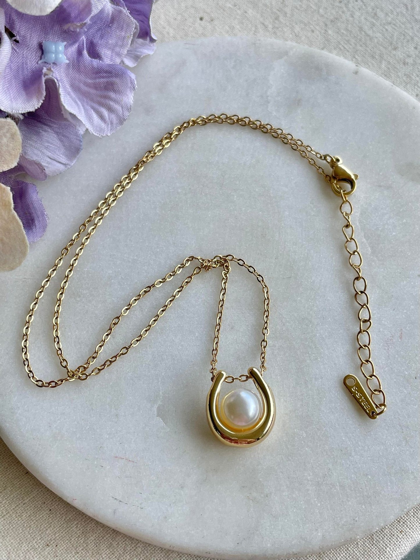 Necklace | Hold onto the pearl necklace – Tarnish Proof Jewellery